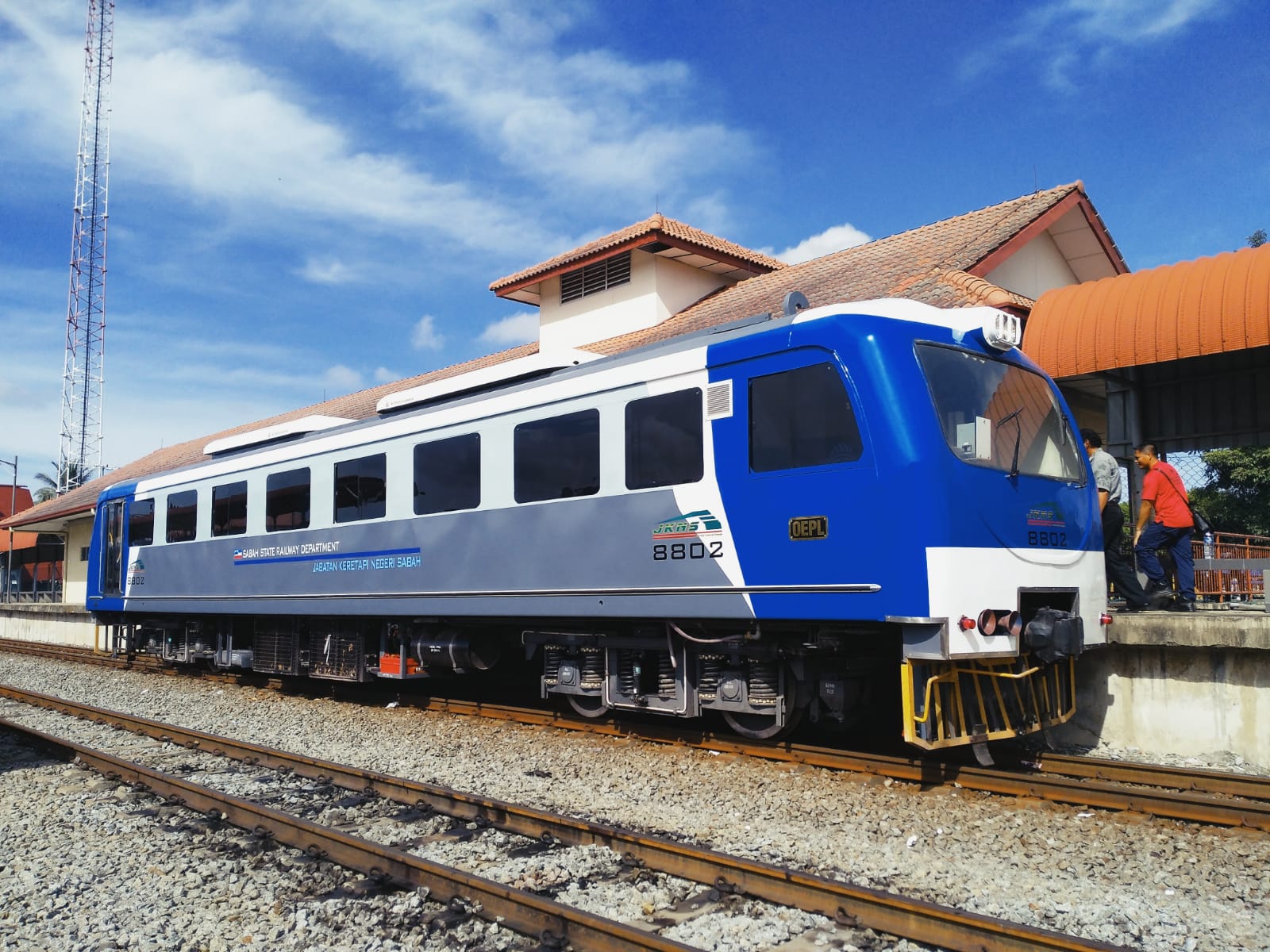 Diesel Multiple Unit Rail Bus
